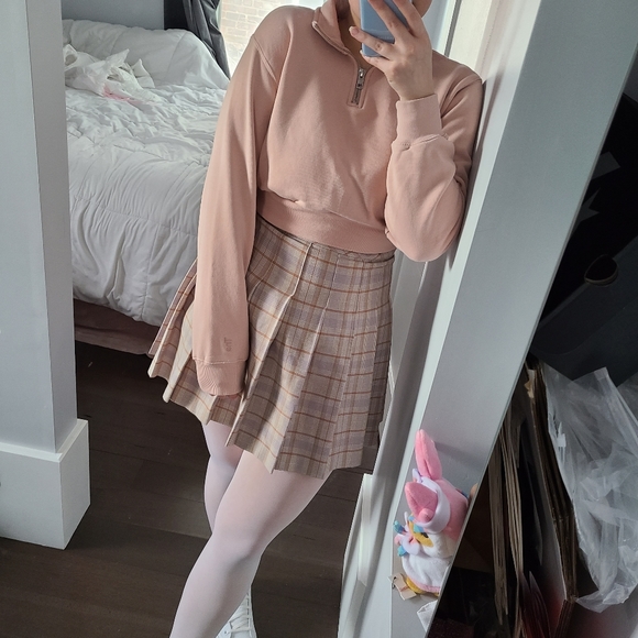 Aritzia TNA pink CozyAF quarter-zip sweater - Picture 3 of 7